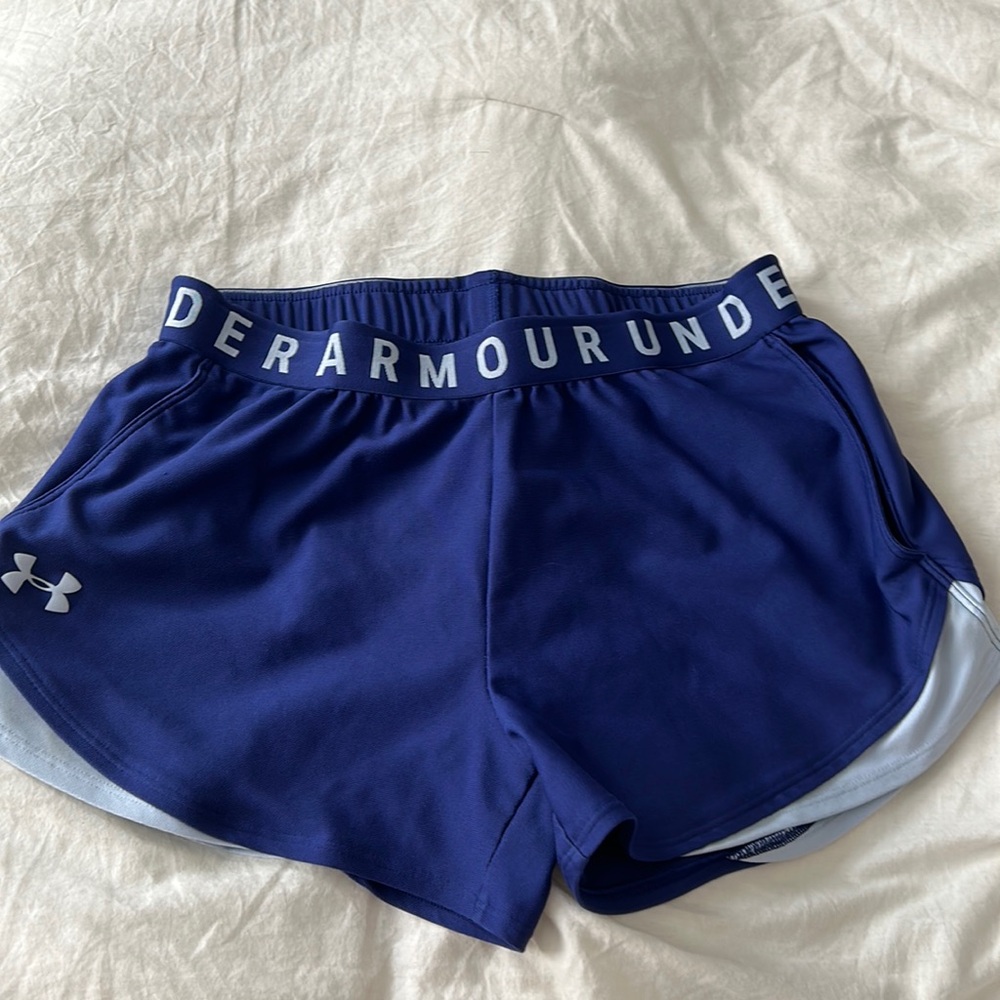 Under Armour “play up” shorts